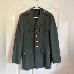 Vintage US Army Class As Men's Green Dress Coat / Jacket. 39R
8405-01-105-6094